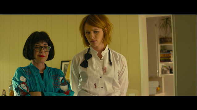 [伊兹大闹洛杉矶][BD-720P/1080P-MP4][英语中字][928MB/1.8GB][2018]